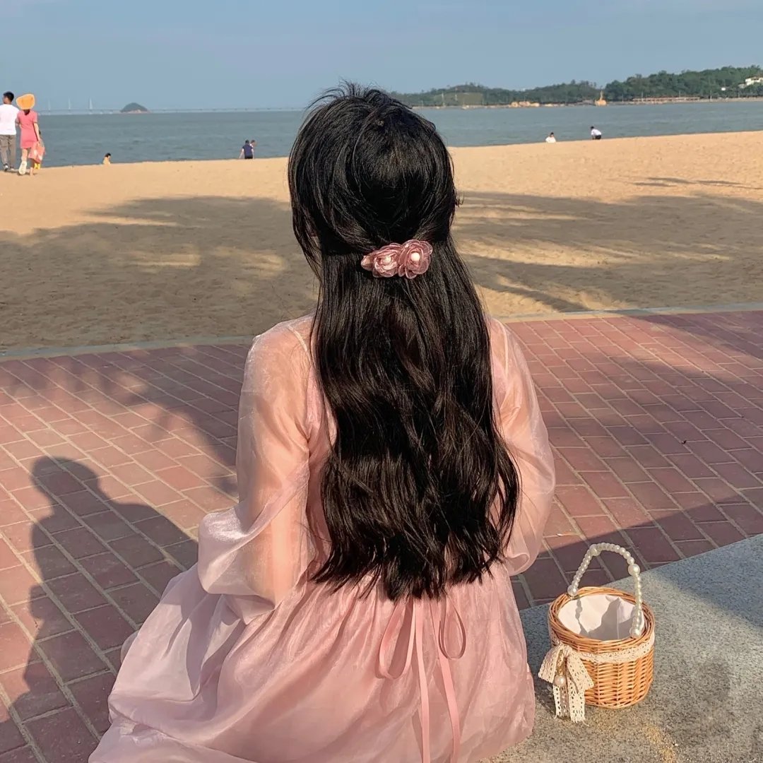 与海明威为邻